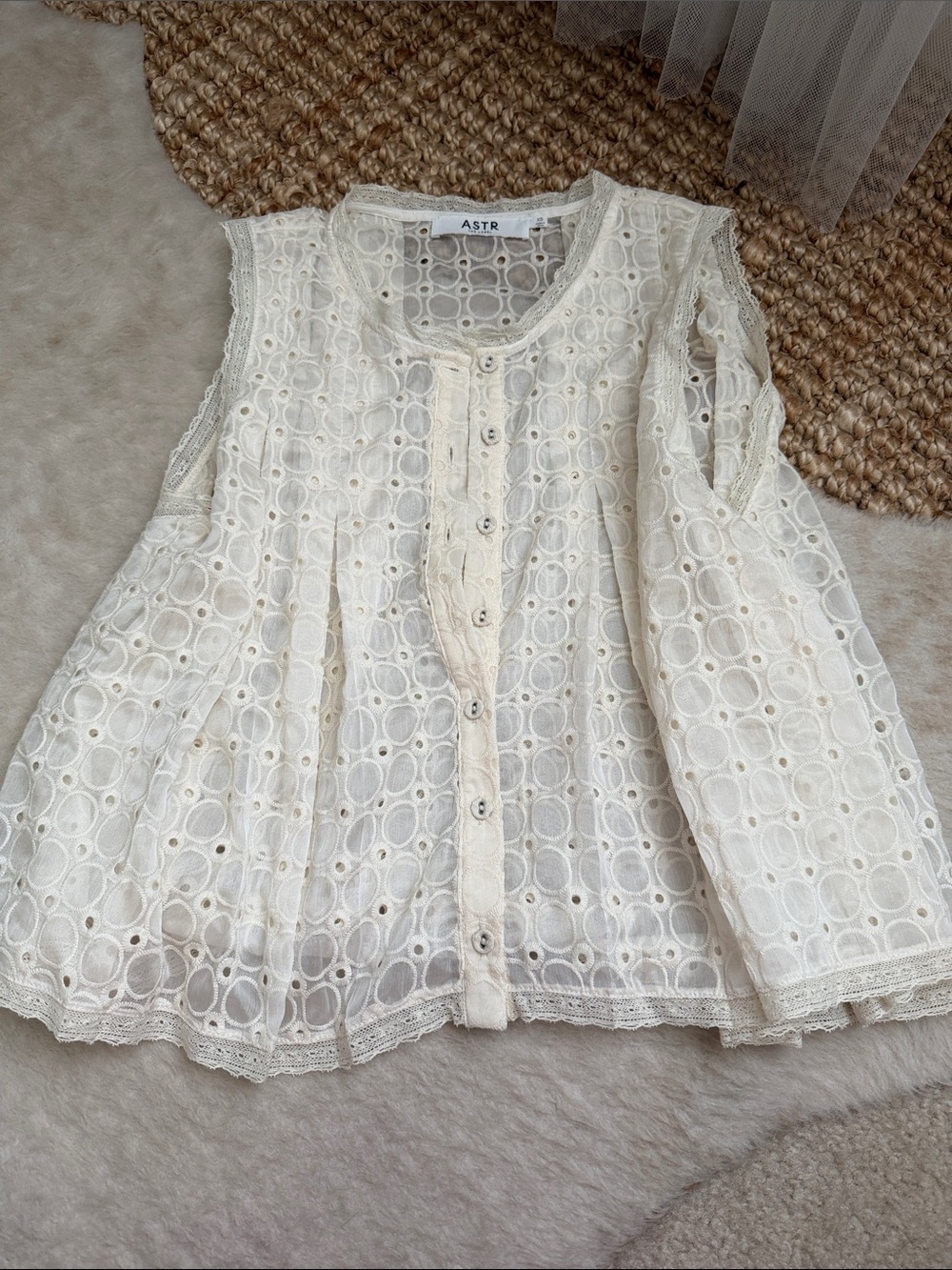 Astr the Label Alisa Embroidered Eyelet top